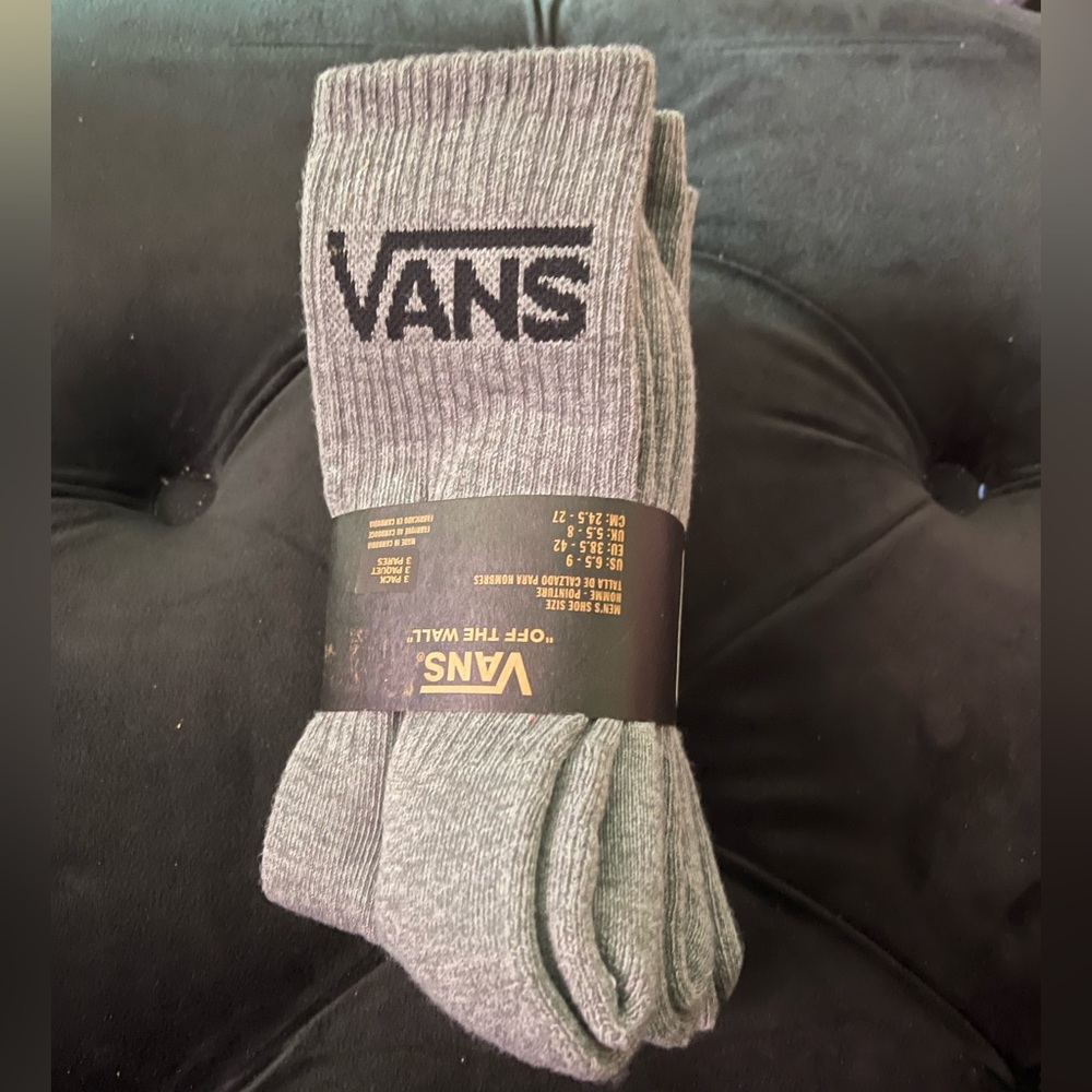 Vans Heather Gray Crew Socks fits men size 6-10